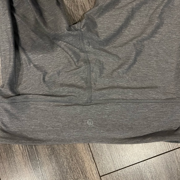 Lululemon Wunder Under grey leggings - Picture 3 of 3
